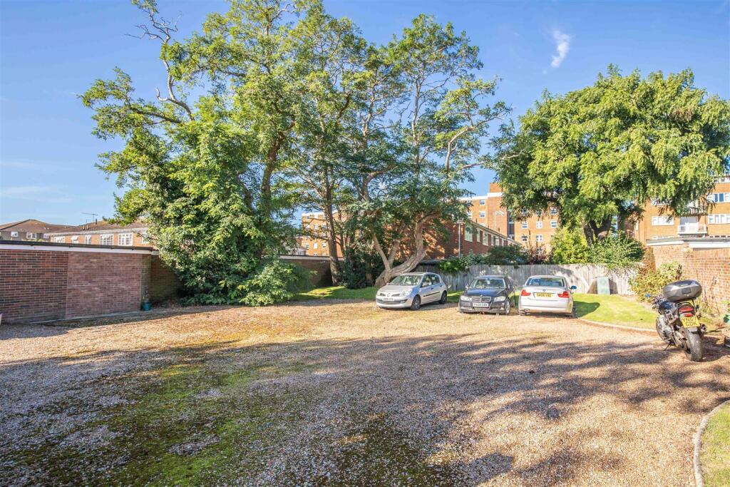 3, 11 Downsview Road-8.jpg