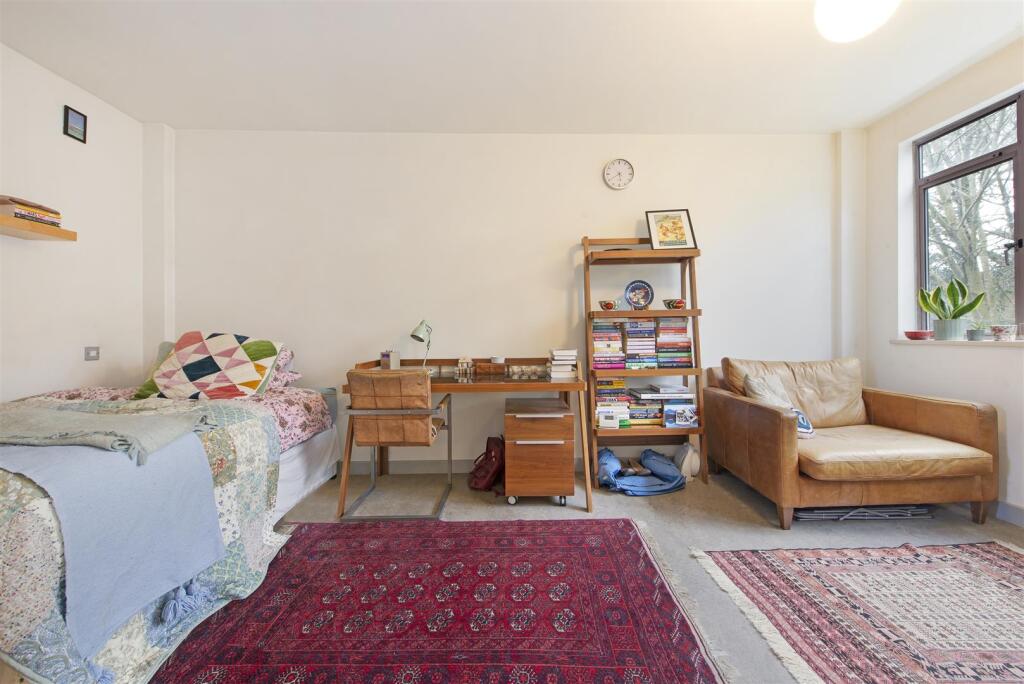 51898 Hi res (8).jpg