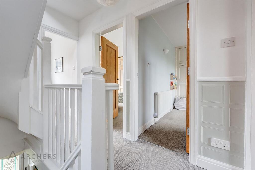 5ToftwoodAve(Interior)(15of41).jpg