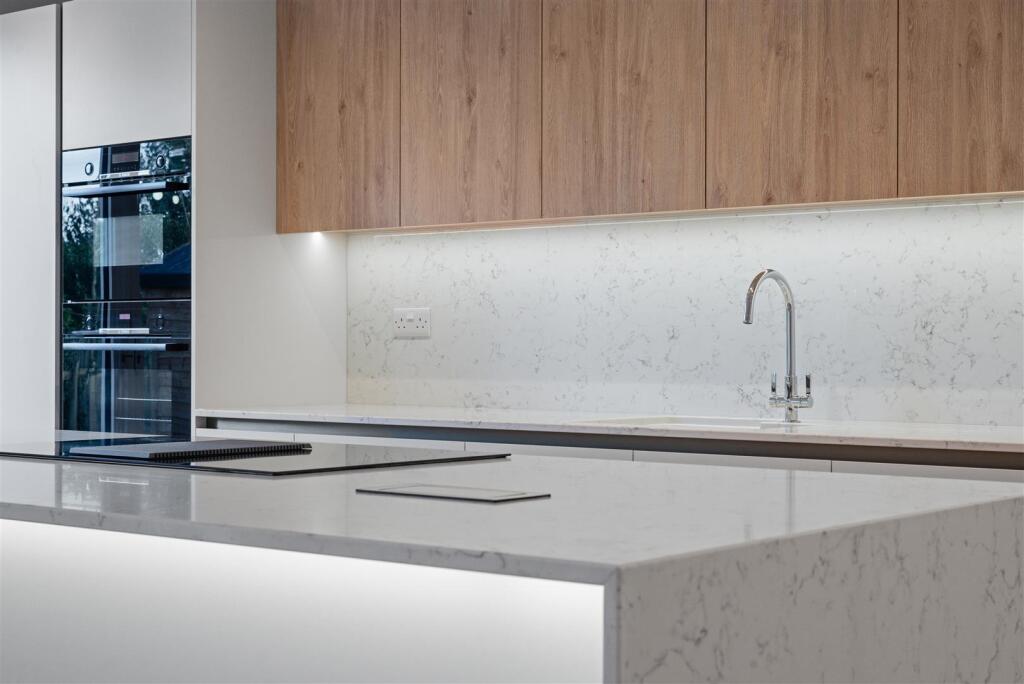 HAREWOOD ROAD, 27-5.jpg