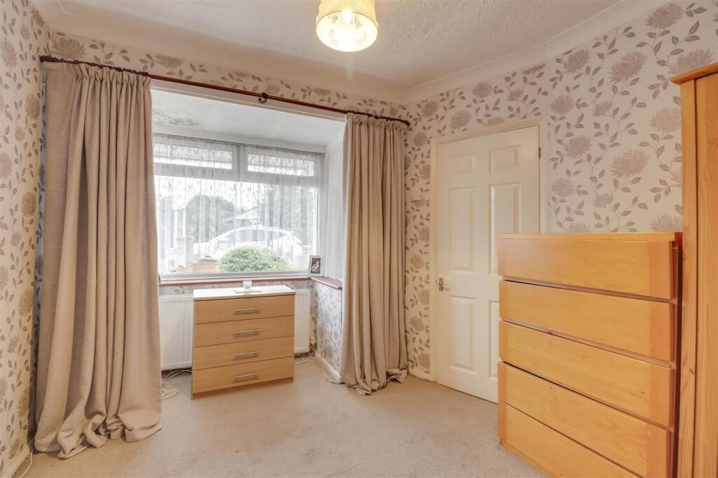 4 PAGE ROAD BOWERS GIFFORD-18.jpg