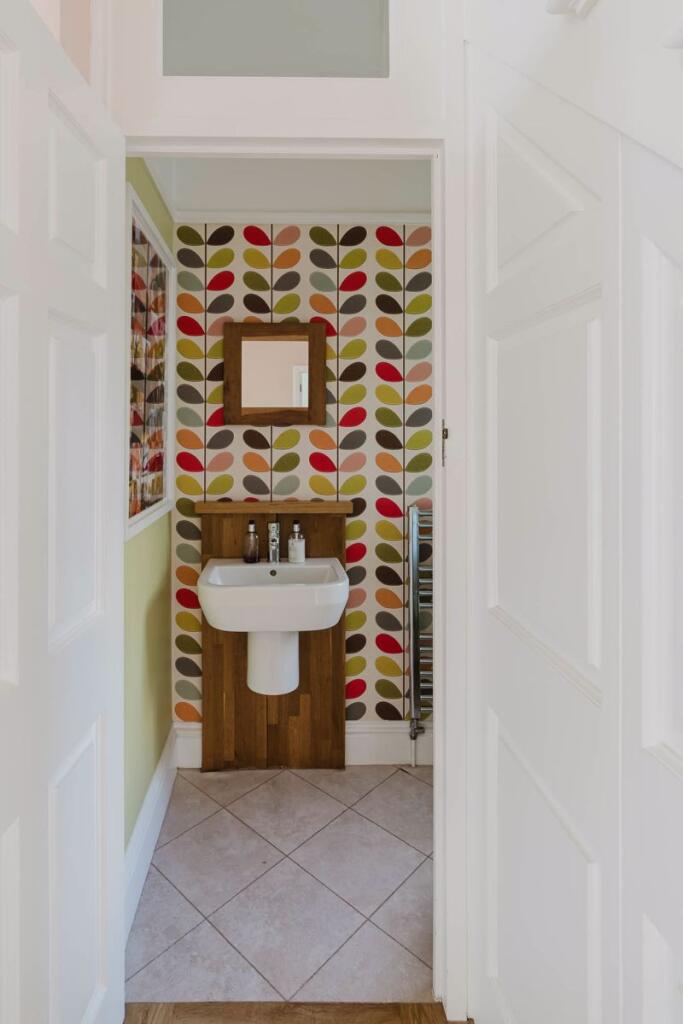 Cloak Room