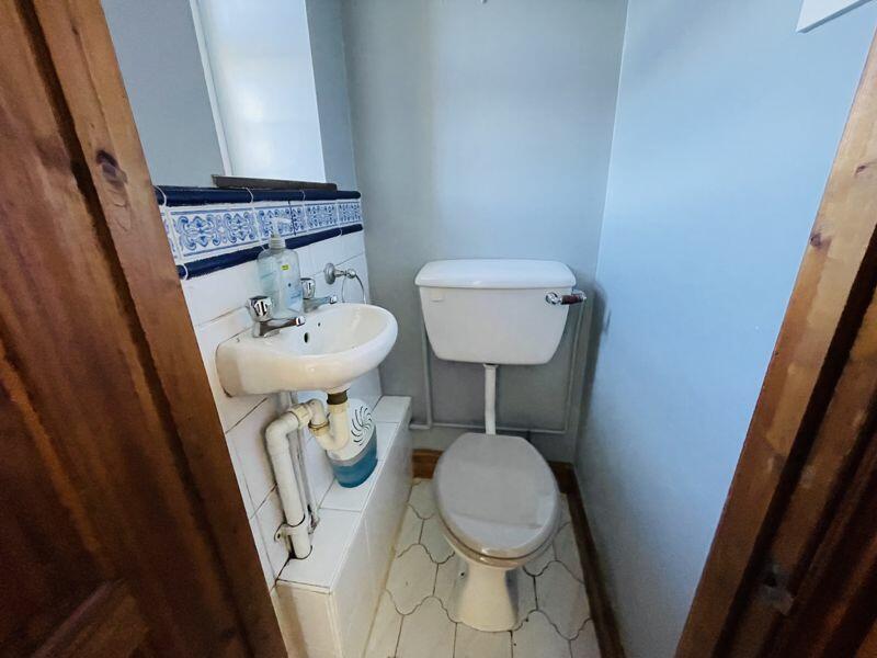 First floor WC
