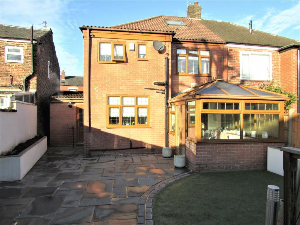 ARE324gdn3.JPG