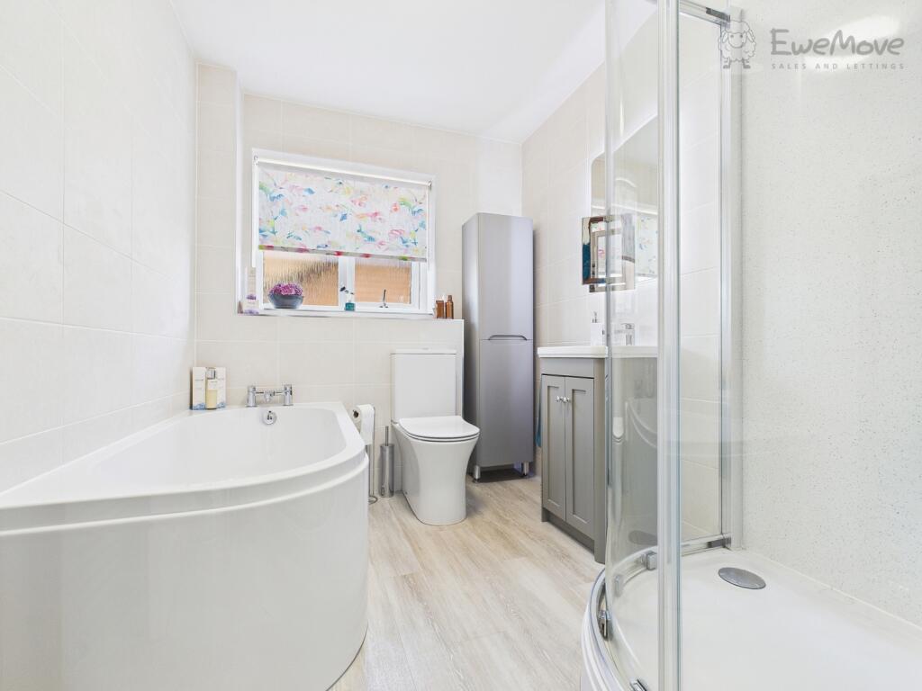 CAM03640G0-PR0054-STILL030