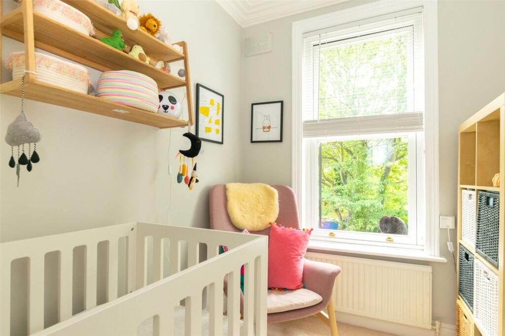 bedroom4