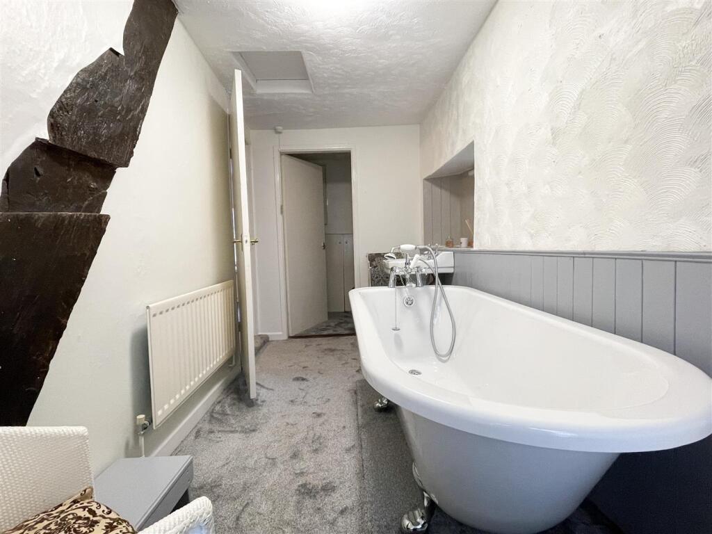 bathh.jpg