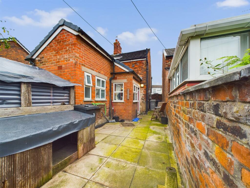 CAM02556G0-PR0034-ST