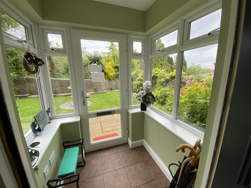 ENTRANCE PORCH