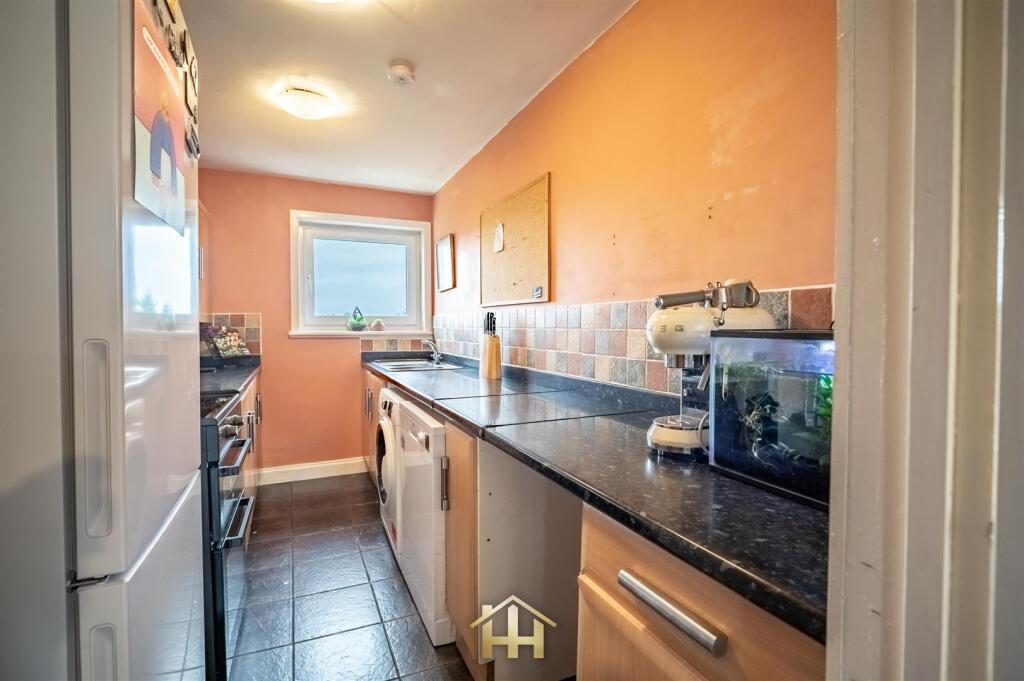 14F BAYVIEW RD 120225 EDIT (18 of 40).jpg