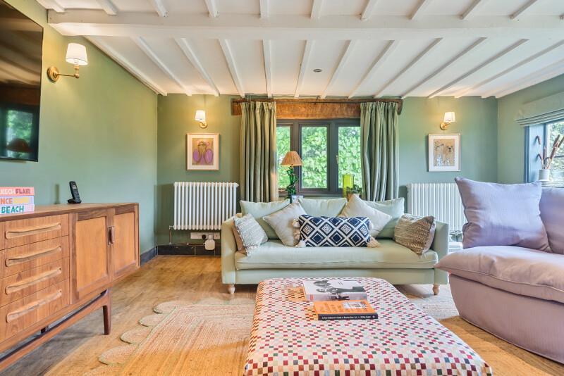 66471605ba969-t-1124377 (15).jpg