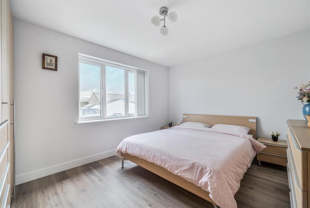 7 - 1384609-4-69247f62a6042.jpg