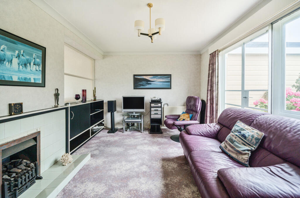 1317677-12-68628d...