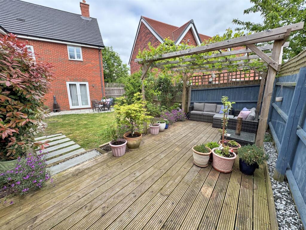 Garden 2.jpg