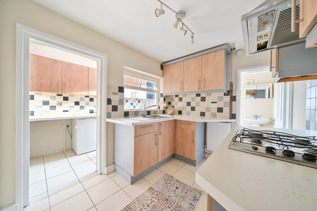 1392827-23-694954...