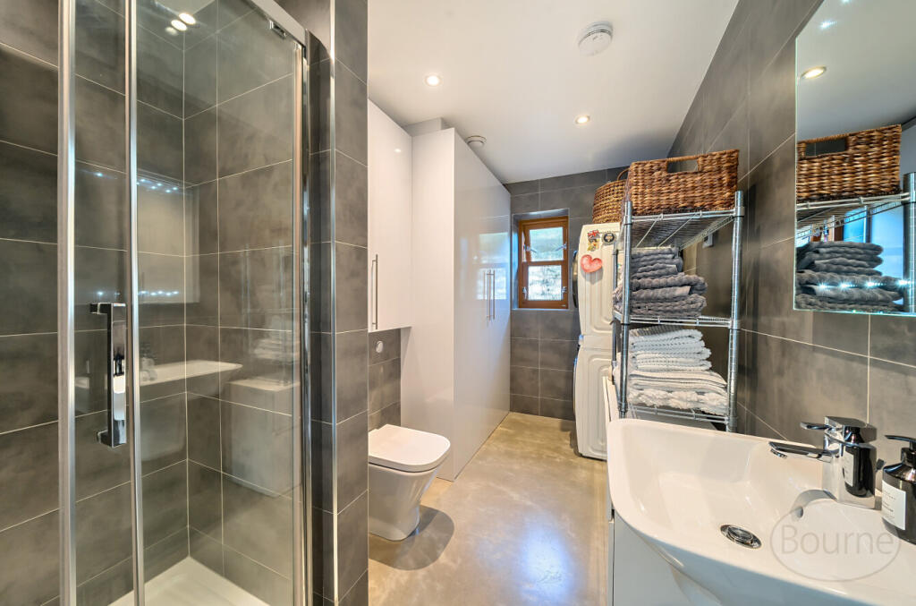 81ec5059-2363-45a...