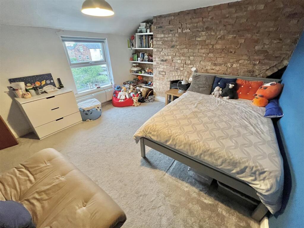 Bed 3