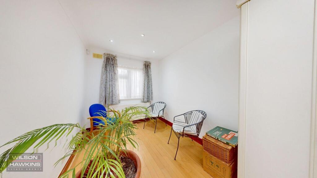 34 Woodcock Dell Avenue - iLRGeGdsJ0PgJc2rPddV.jpg