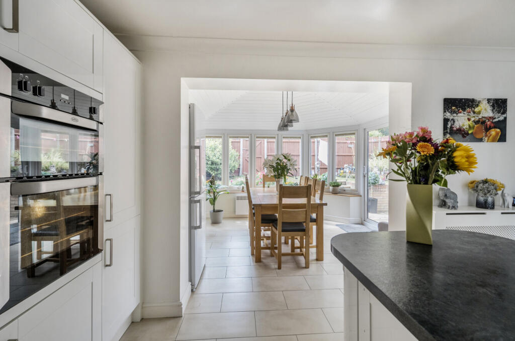 1340257-12-68b191...