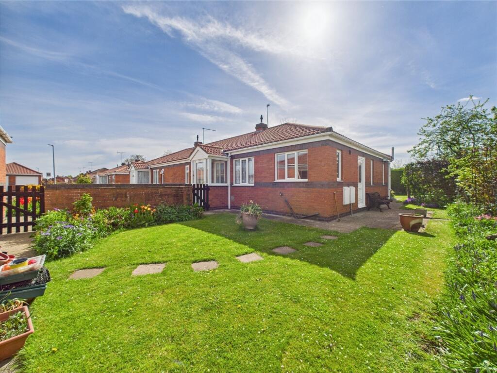 3 Bedroom Semi-Detached Bungalow - For Sale