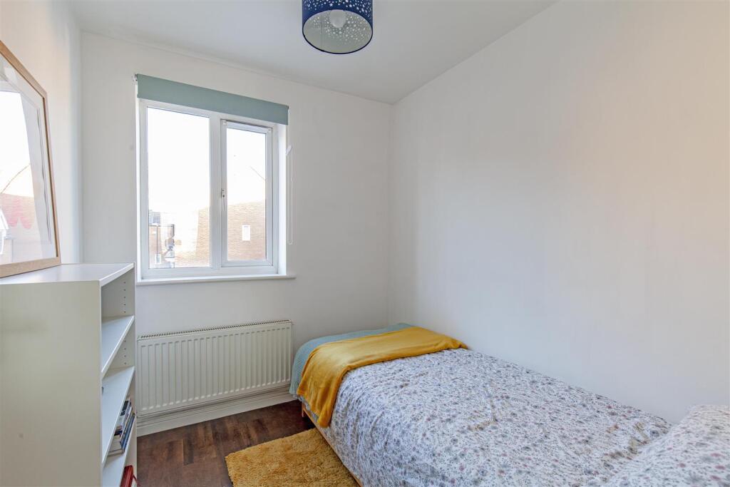 Bedroom 4-1.jpg