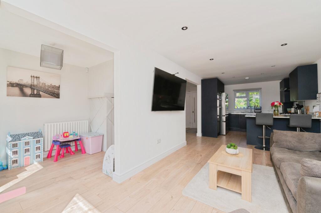 60rowenhalllaindonbasildonss156sf-7