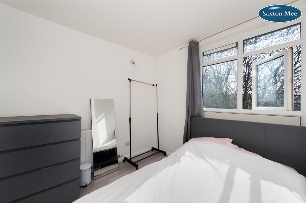 bedroom 3 5678.jpg