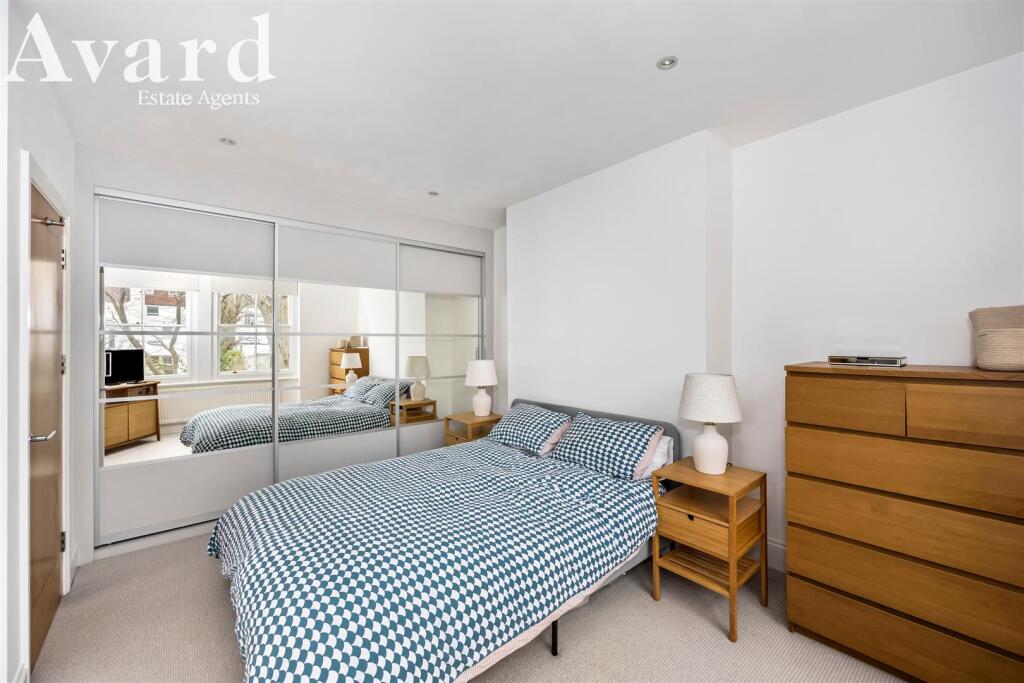 Florence Road 11, Flat 2-012.JPG