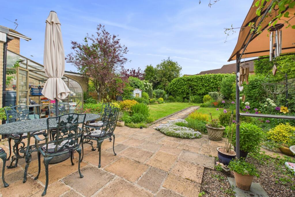 CAM03162G0-PR0269-STILL019