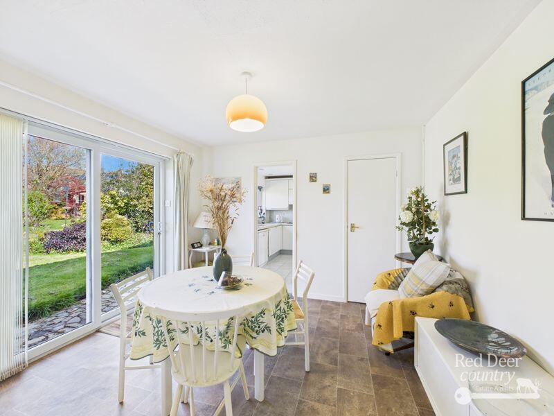 Breakfast Room