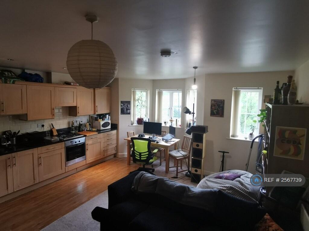Kitchen/Living Area - Previously
