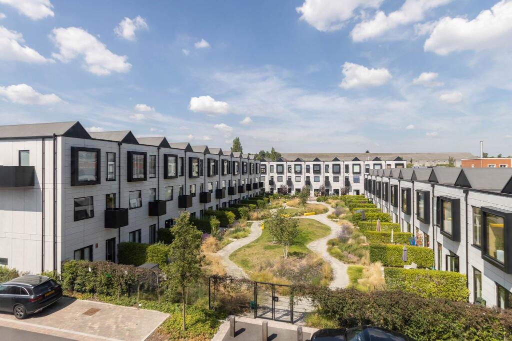 Communal gardens