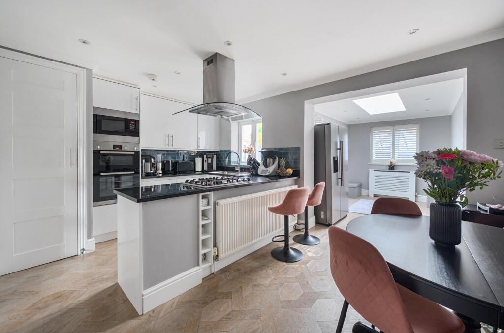 1361231-23-68de4c...