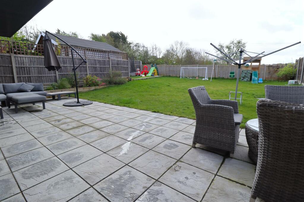 Garden (2).JPG
