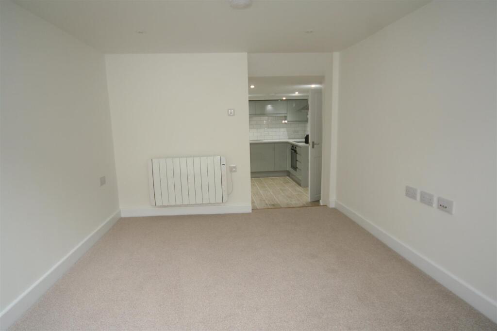 GF 24 Lemon Street 009.JPG