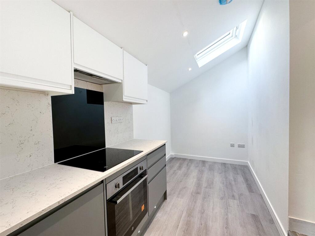Kitchen/Dining Area