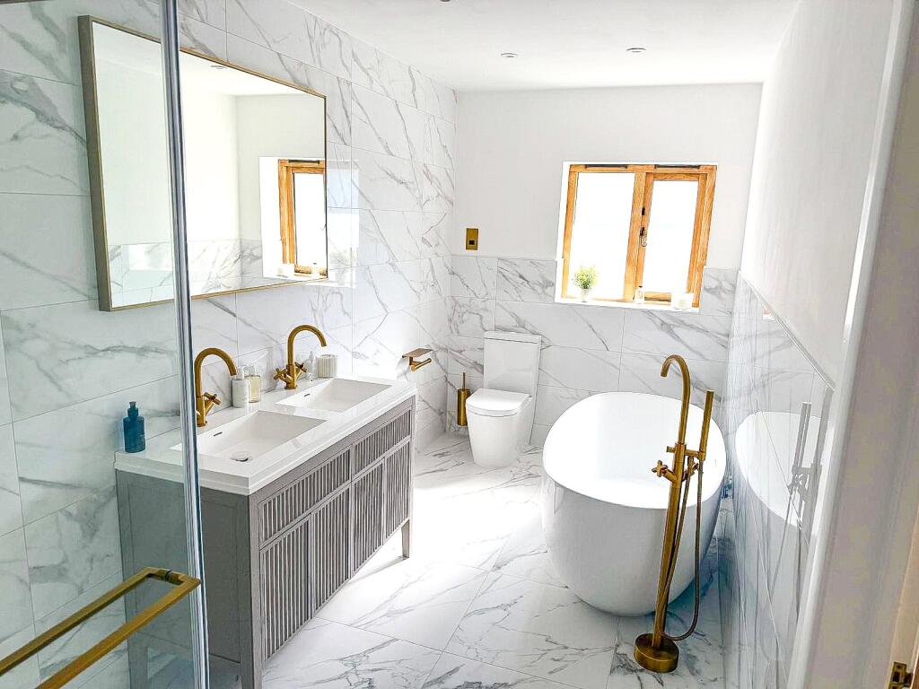 Ensuite