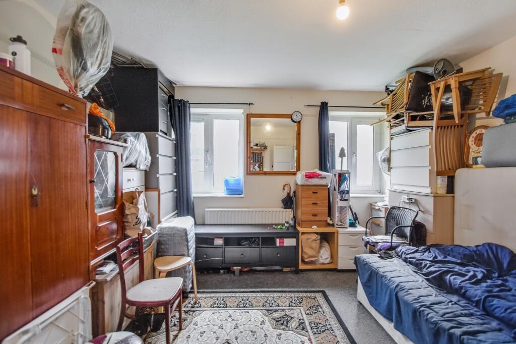 Flat 4 Stapleton House, Ellsworth Street, Bethnal Green, London, E2 0AR