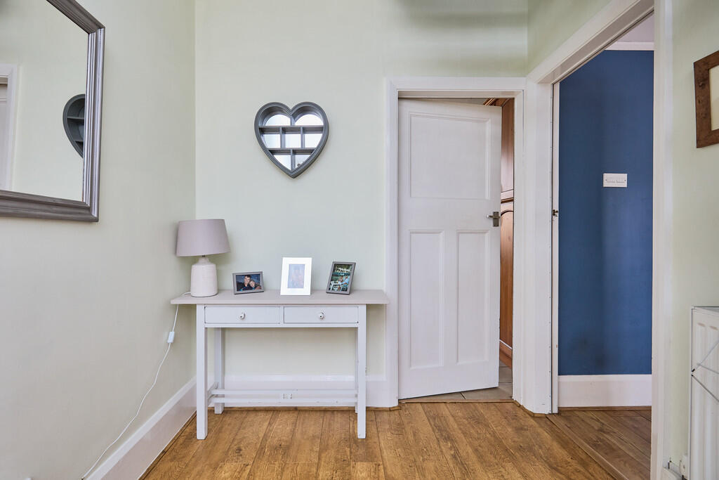 Edward Knight 202...