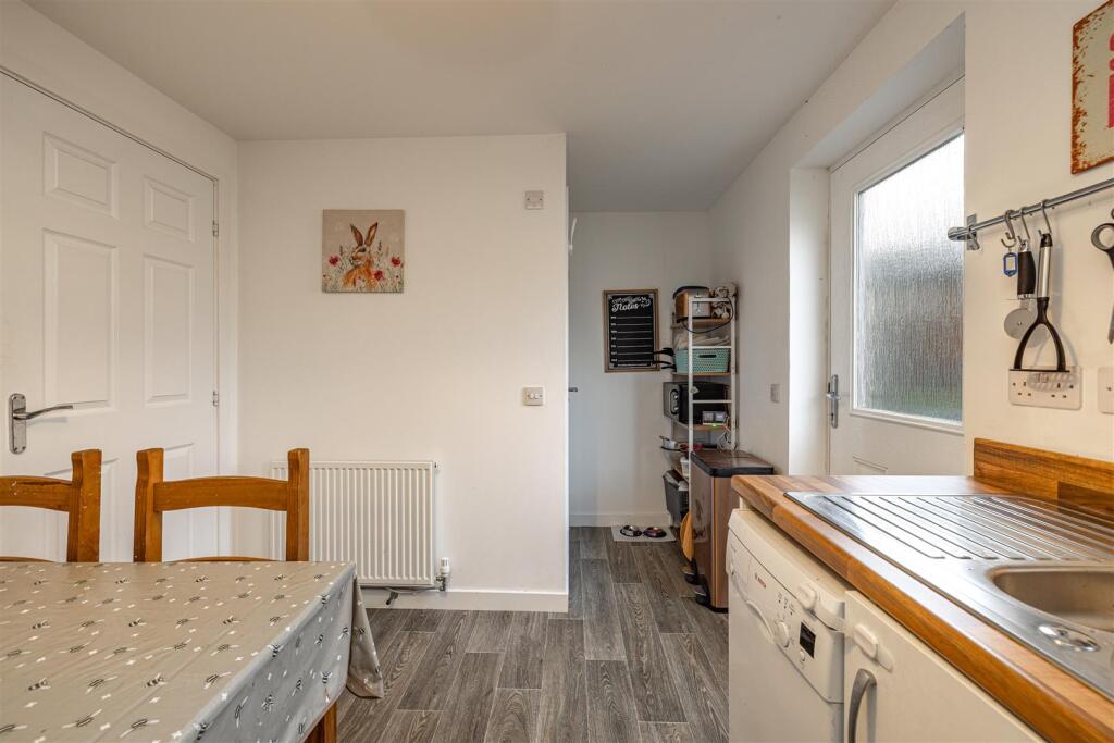 28 Knoll Park Galashiels 14.JPG