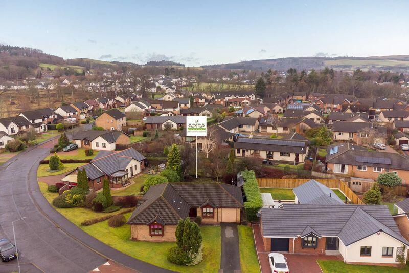 8 Glen Crescent, Peebles, EH45 9BS