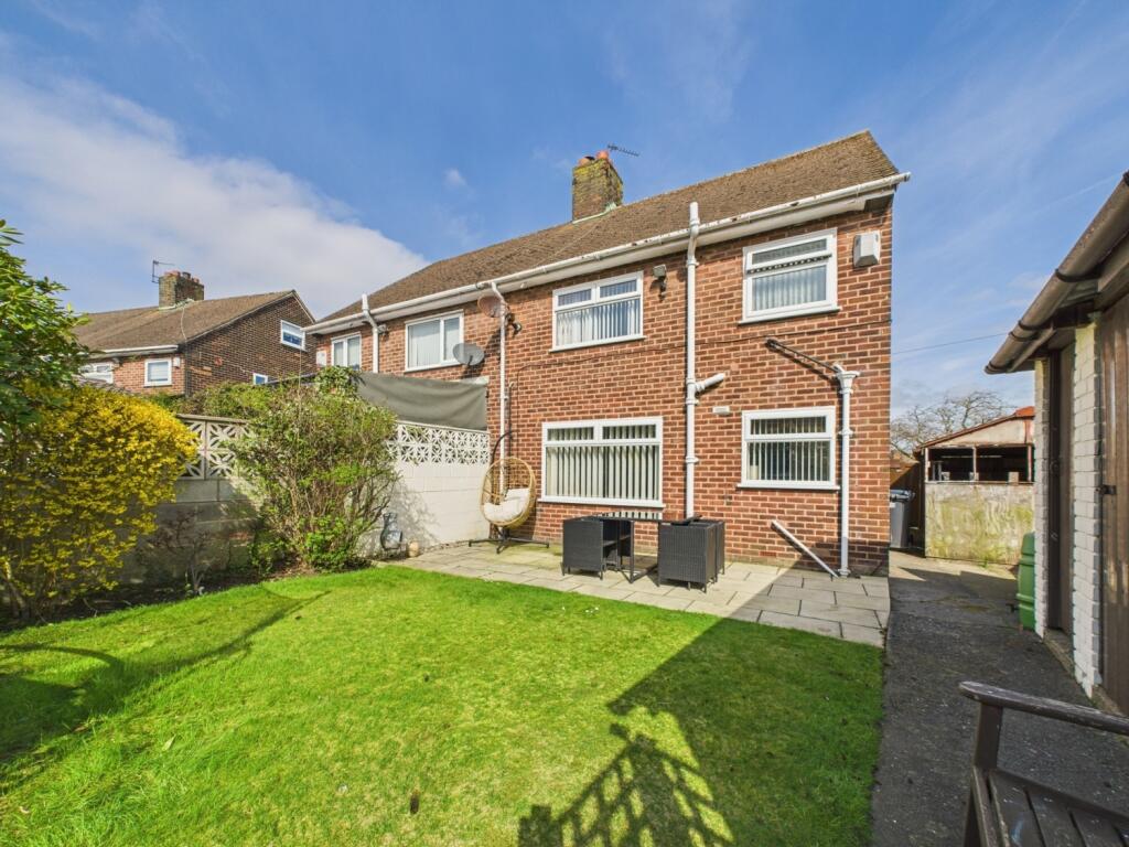 CAM02386G0-PR0121-STILL005