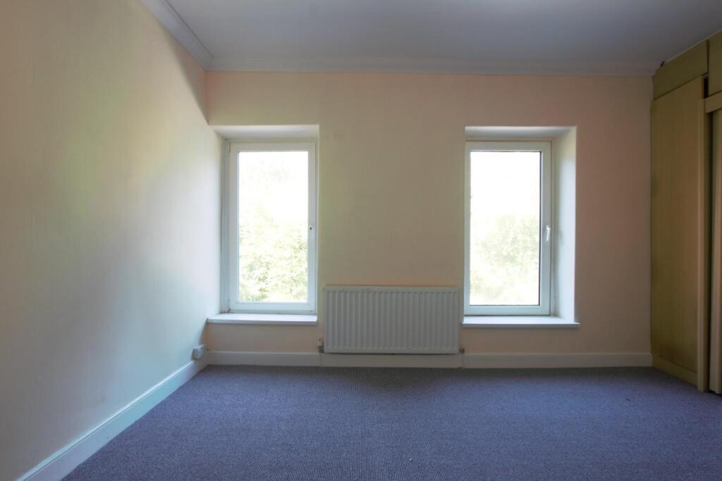 master bedroom 1.jpeg