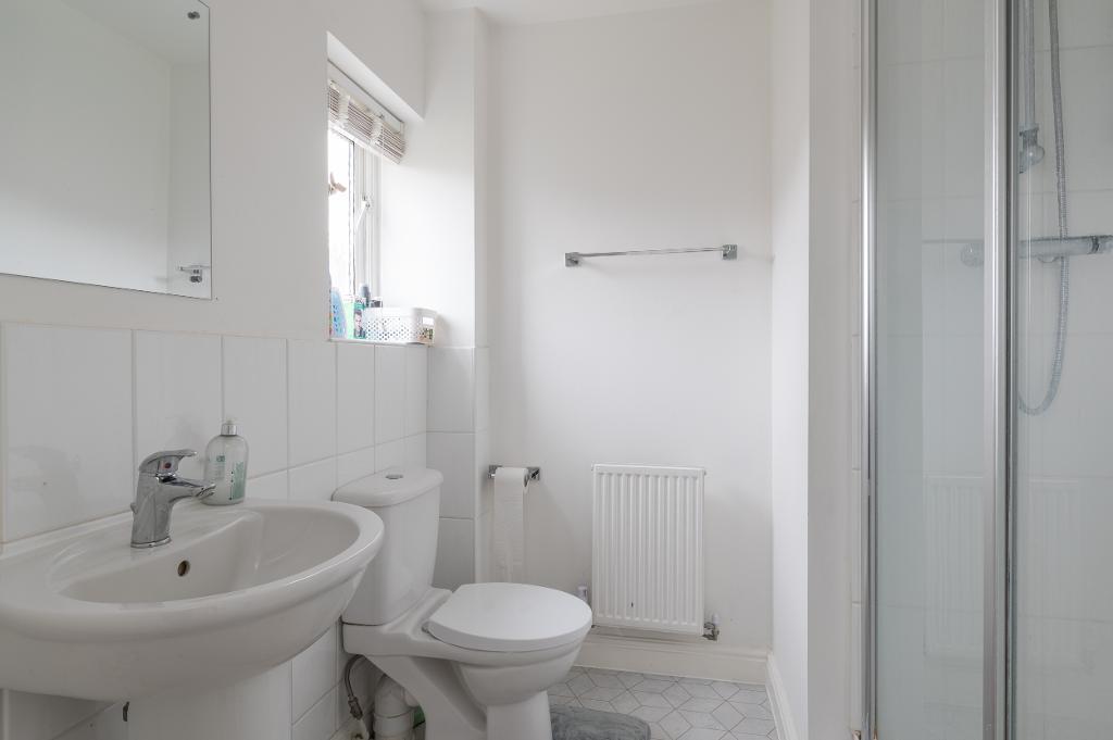 Bedroom Two En Suite