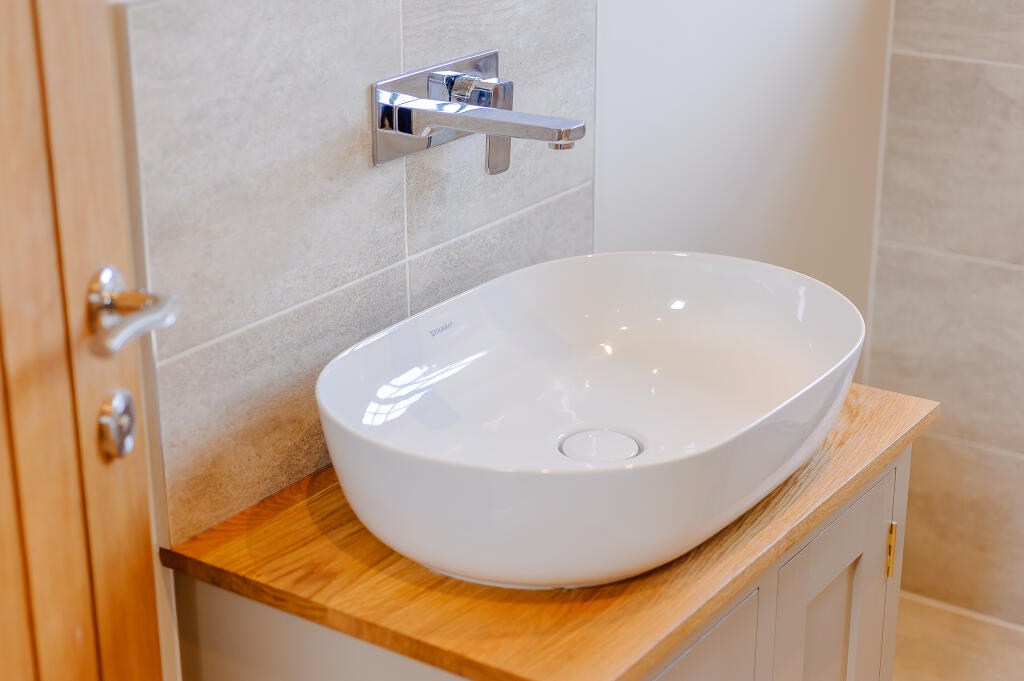 Ensuite Tap Example