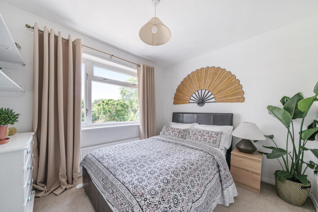 1299548-10-683064...