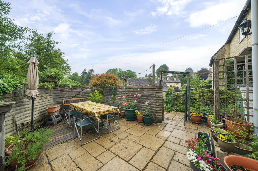 1301327-2-684ac4c...