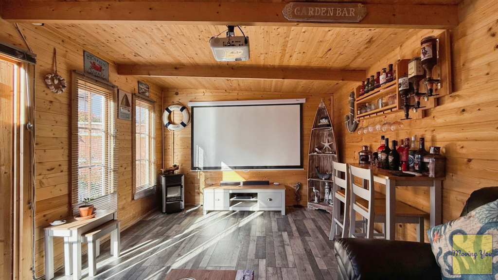 Garden room/ bar