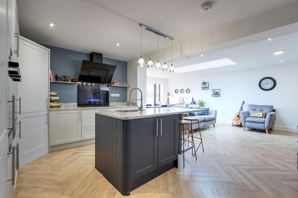 Open Plan Lounge/Dining/Kitchen