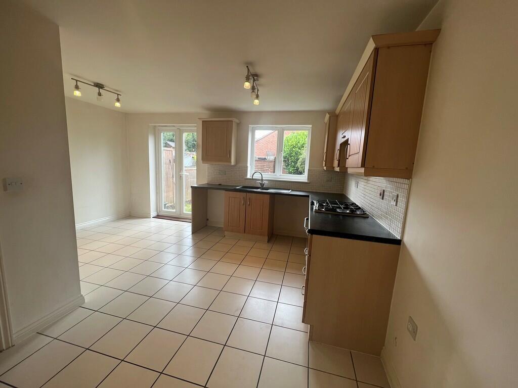 74198_10065800263...